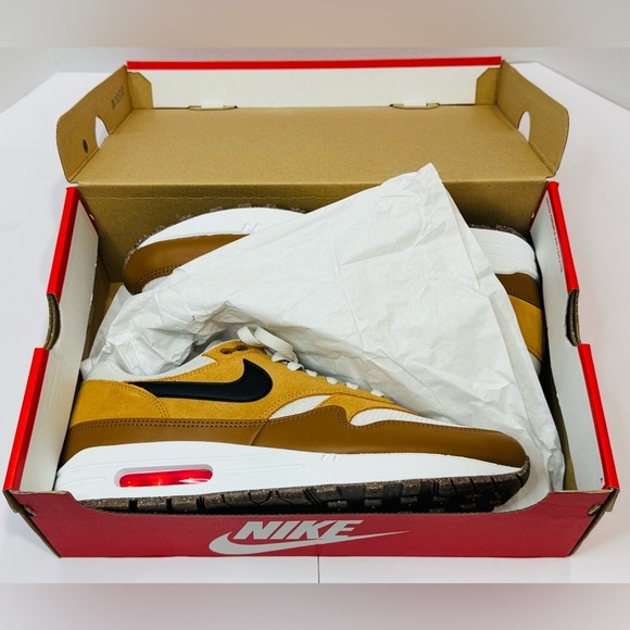 Nike Air Max 1 Essential Sneakers British Tan Light Bone Color Size US-11 NEW! - Picture 15 of 16